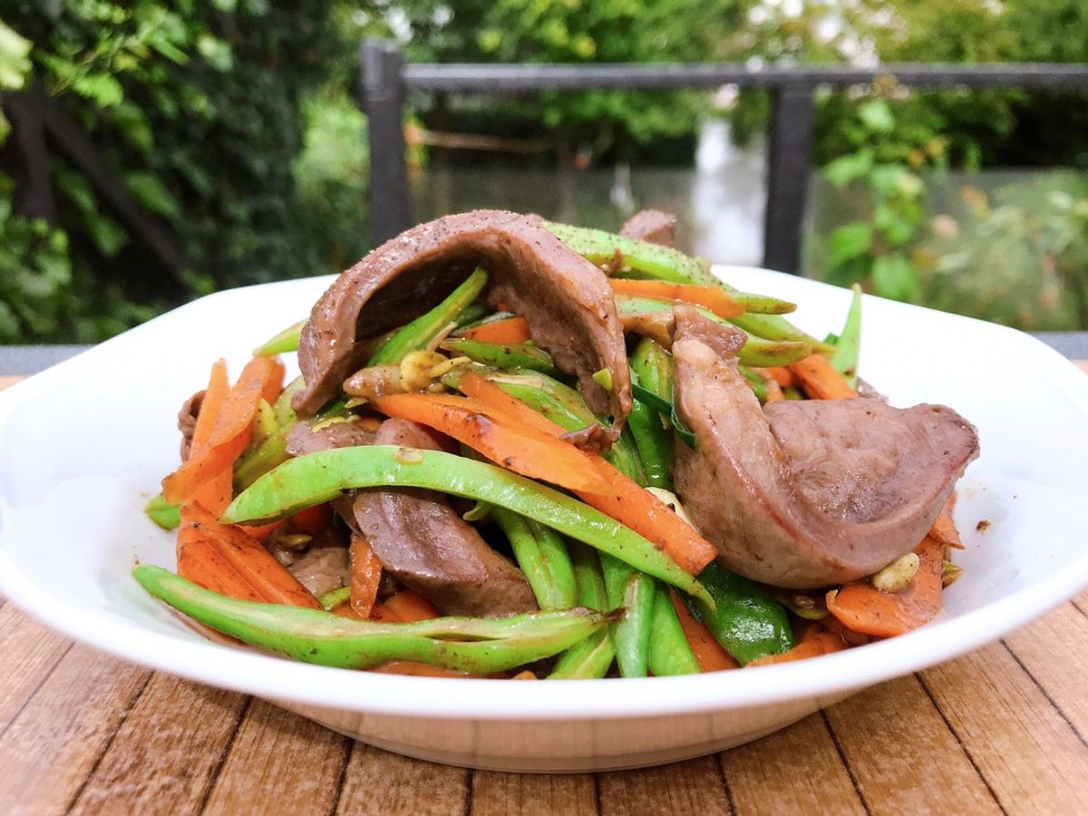 Tim Heo Xào Đậu Que Cà Rốt