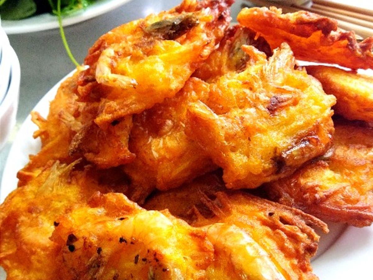 Bánh tôm giòn rụm