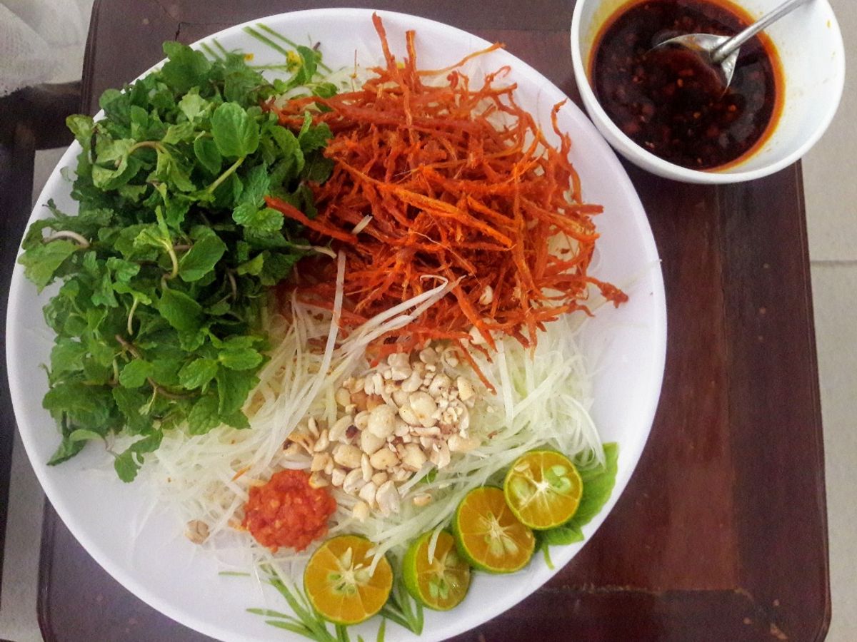 Gỏi bò khô