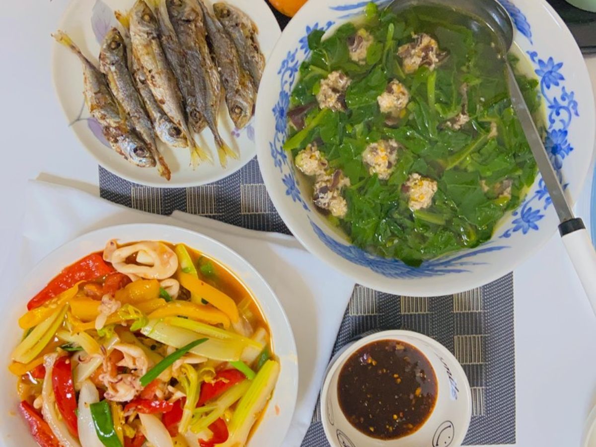Cơm nhà đơn giản 😍