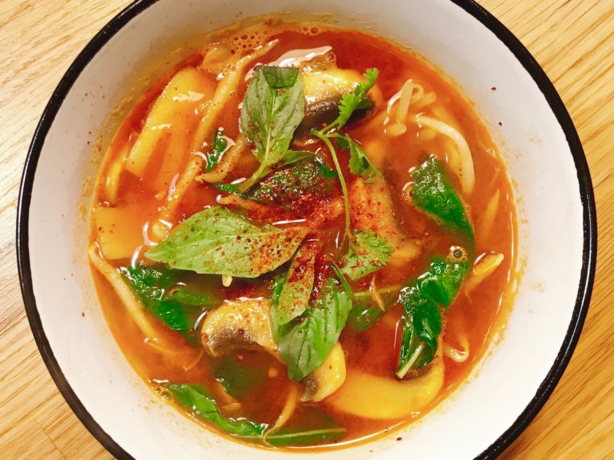 🌱 Canh Chua Nấm Vị Tomyum Cay (Chay)