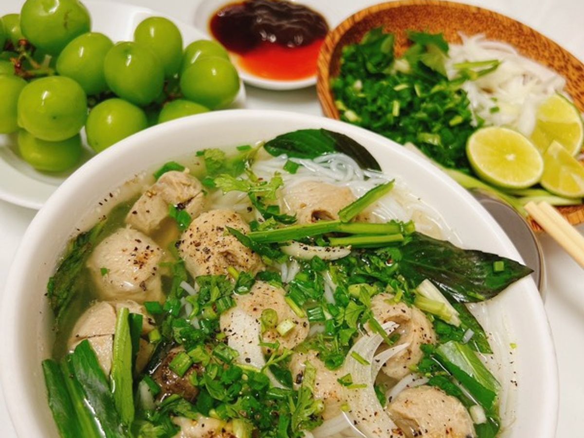 Bún bò viên