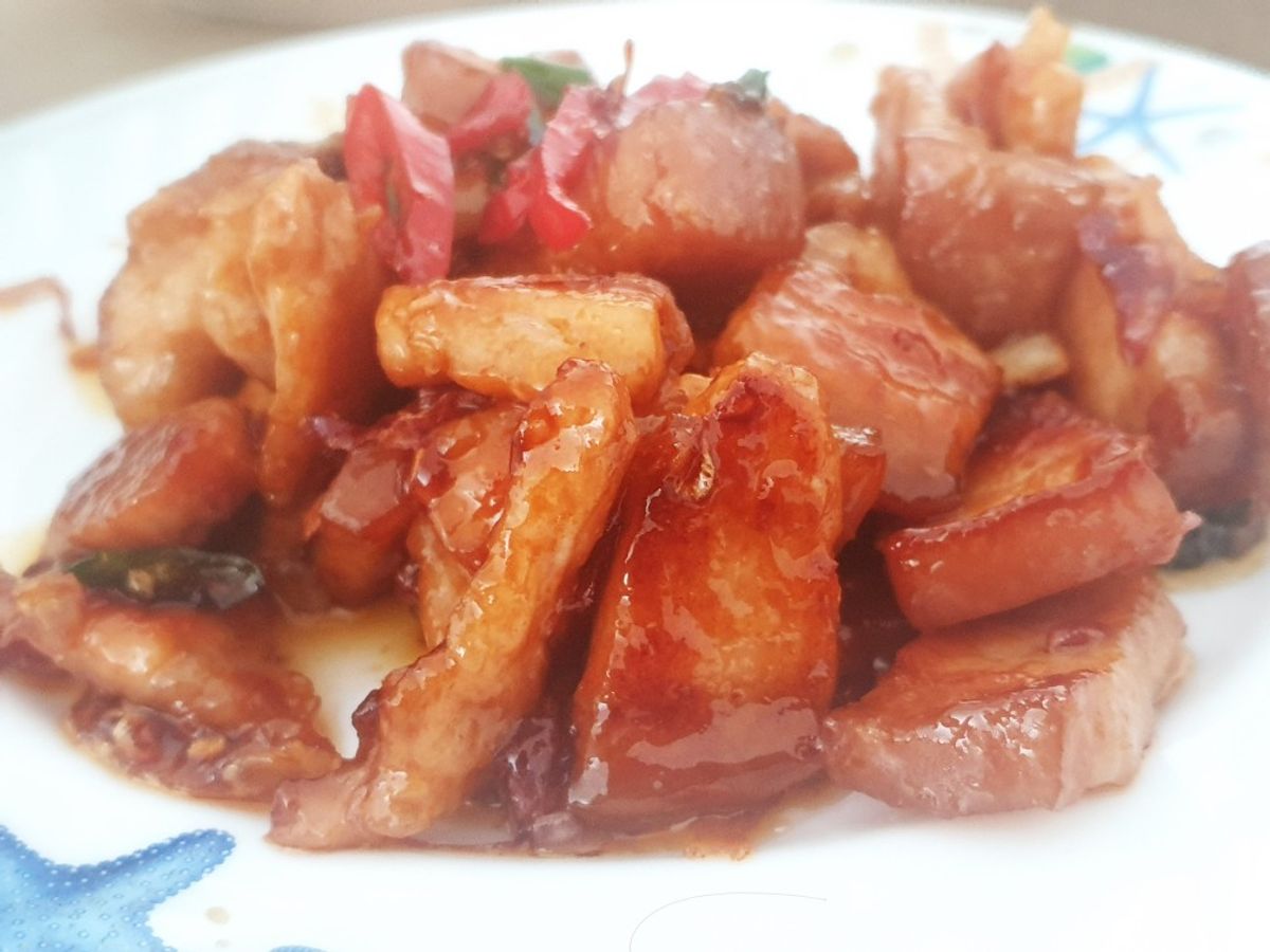 Thịt rang cháy cạnh