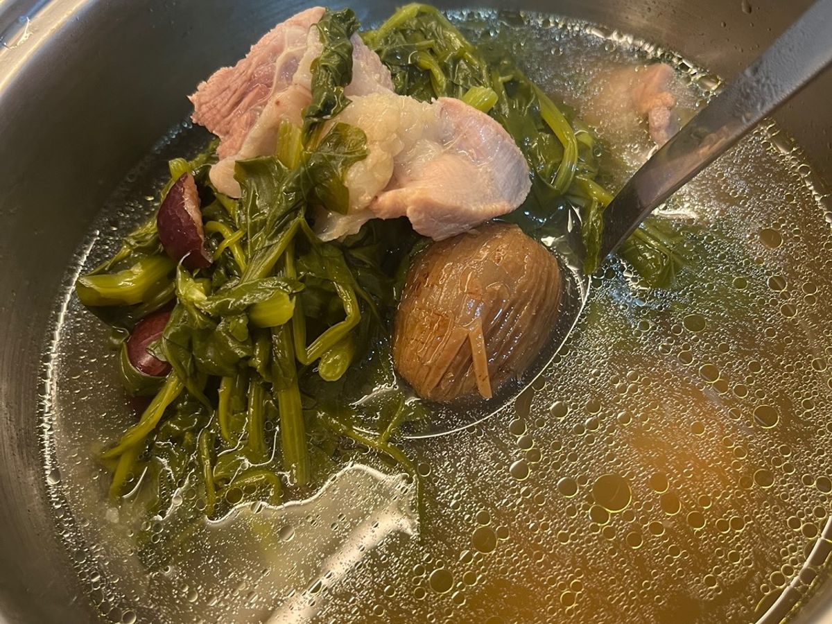 Canh cải xoong sườn heo kiểu Hoa