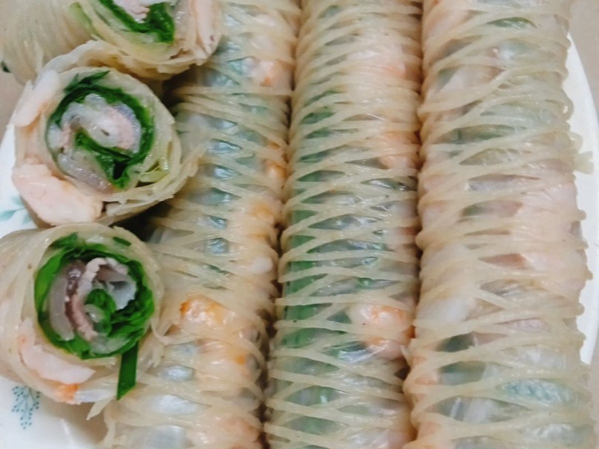 Phở sắn cuộn tôm thịt