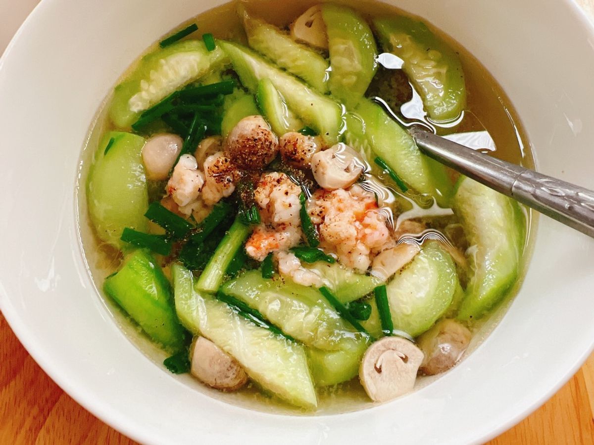 Canh mướp nấu tôm tươi