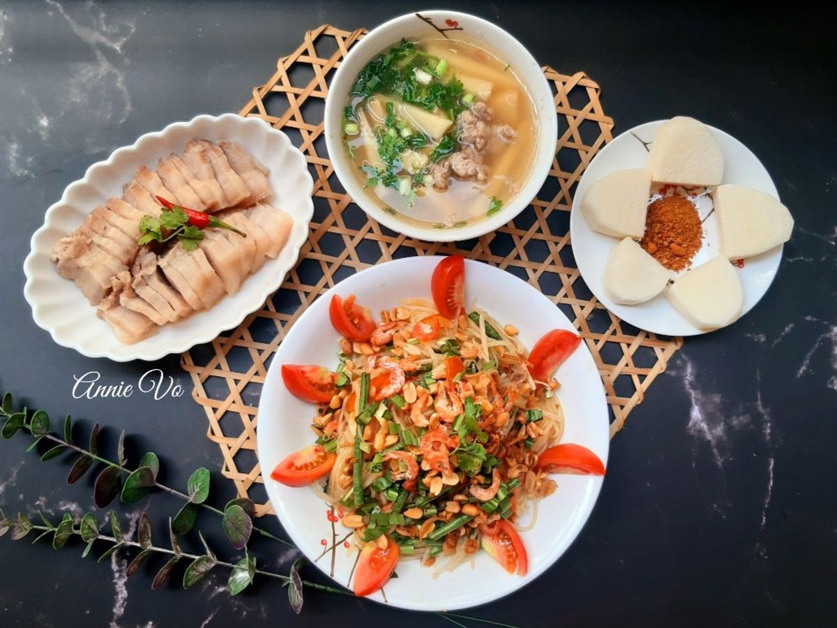Cơm nhà với món Thái đổi vị