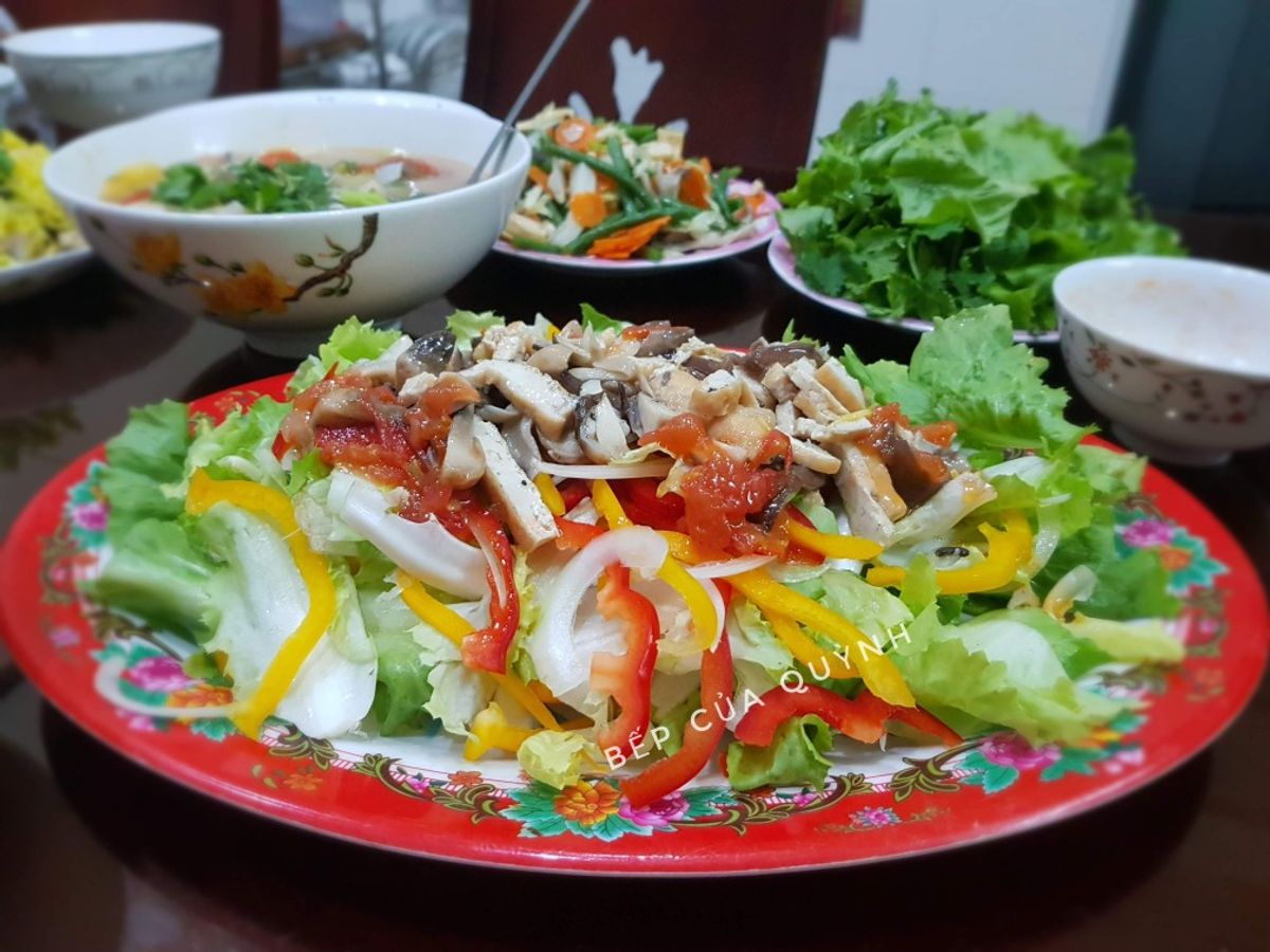 Xà lách carol trộn nấm, đậu khuôn