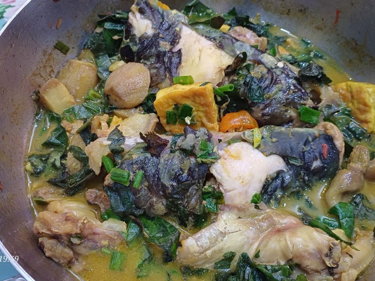 Đầu cá lăng nấu thịt chuối đậu
