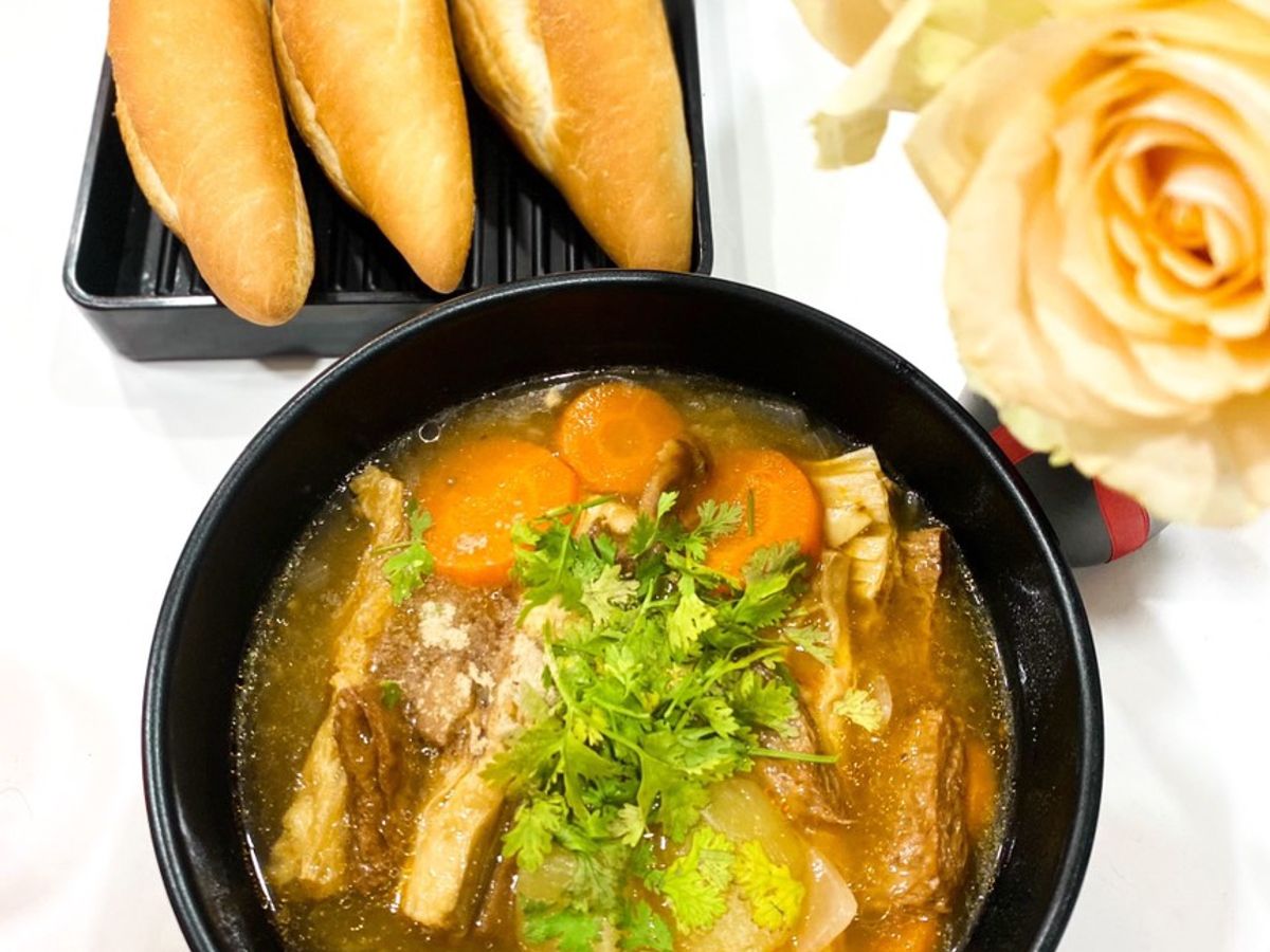 Bò Kho Chay - ăn kèm bánh mì