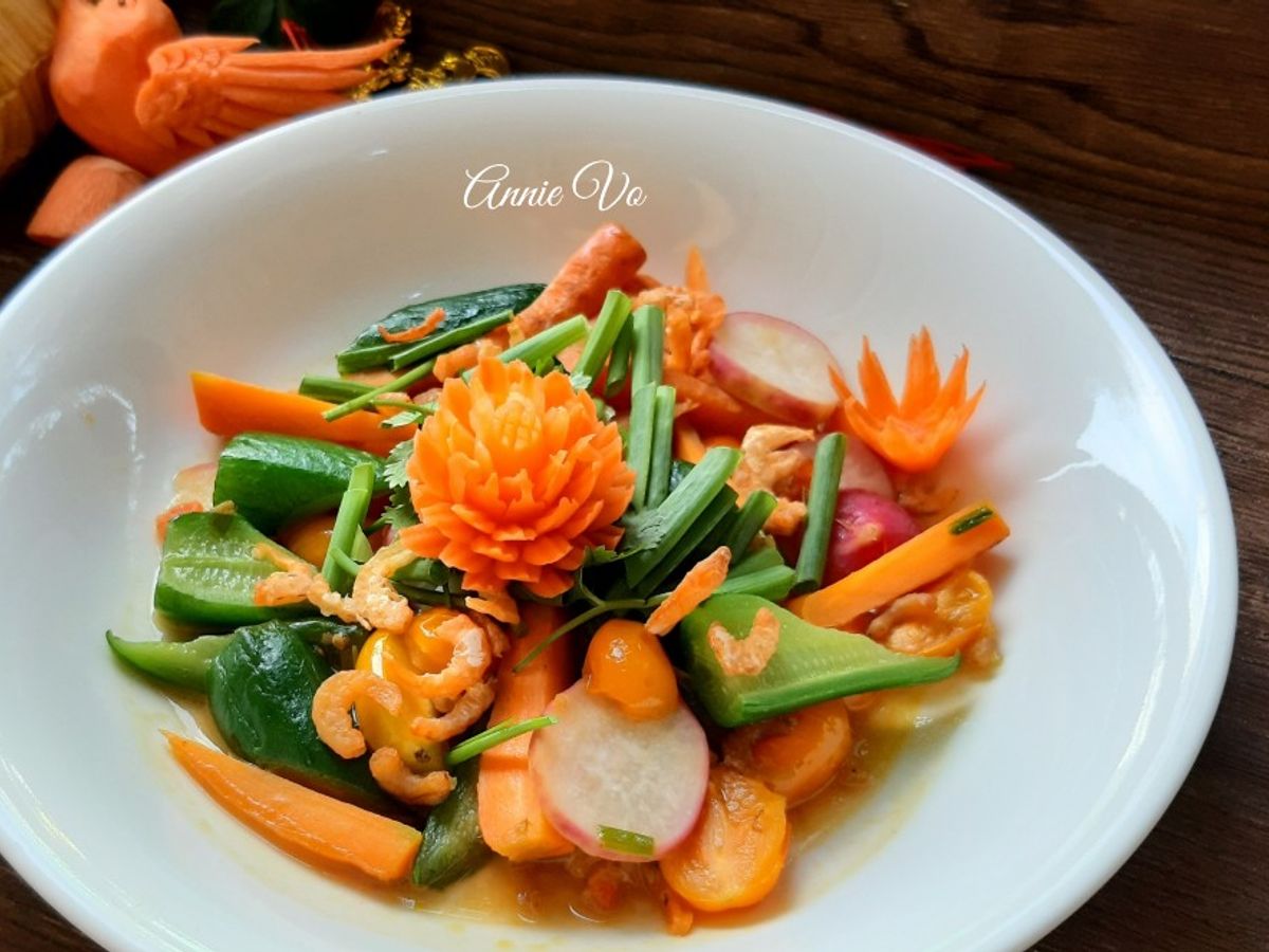 Rau củ xào tôm khô