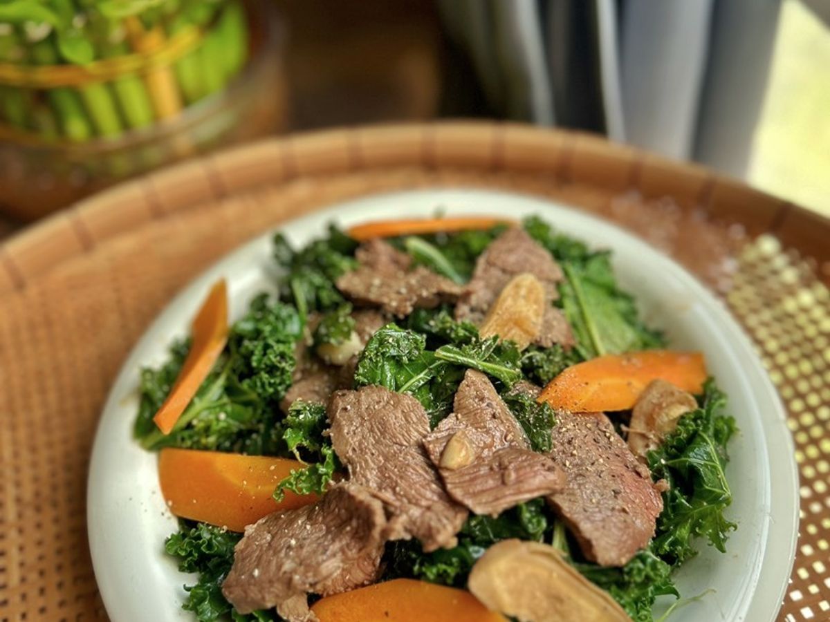 Bò Xào Cải Xoăn Kale