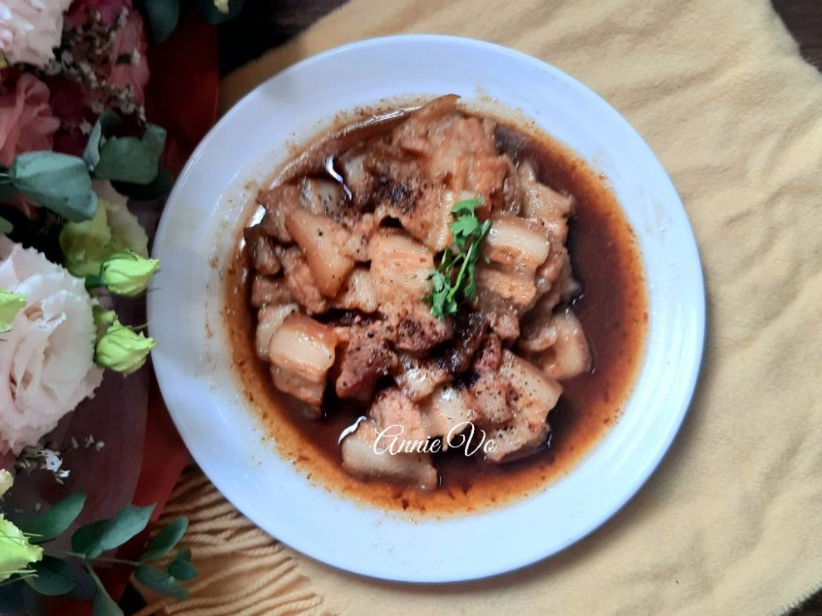 Thịt ba rọi rang tiêu