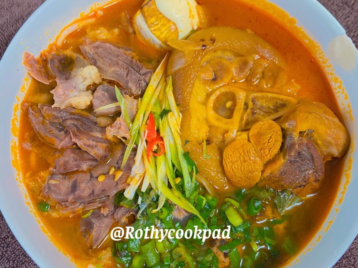 Bún bò (phiên bản nhà làm 🤤)