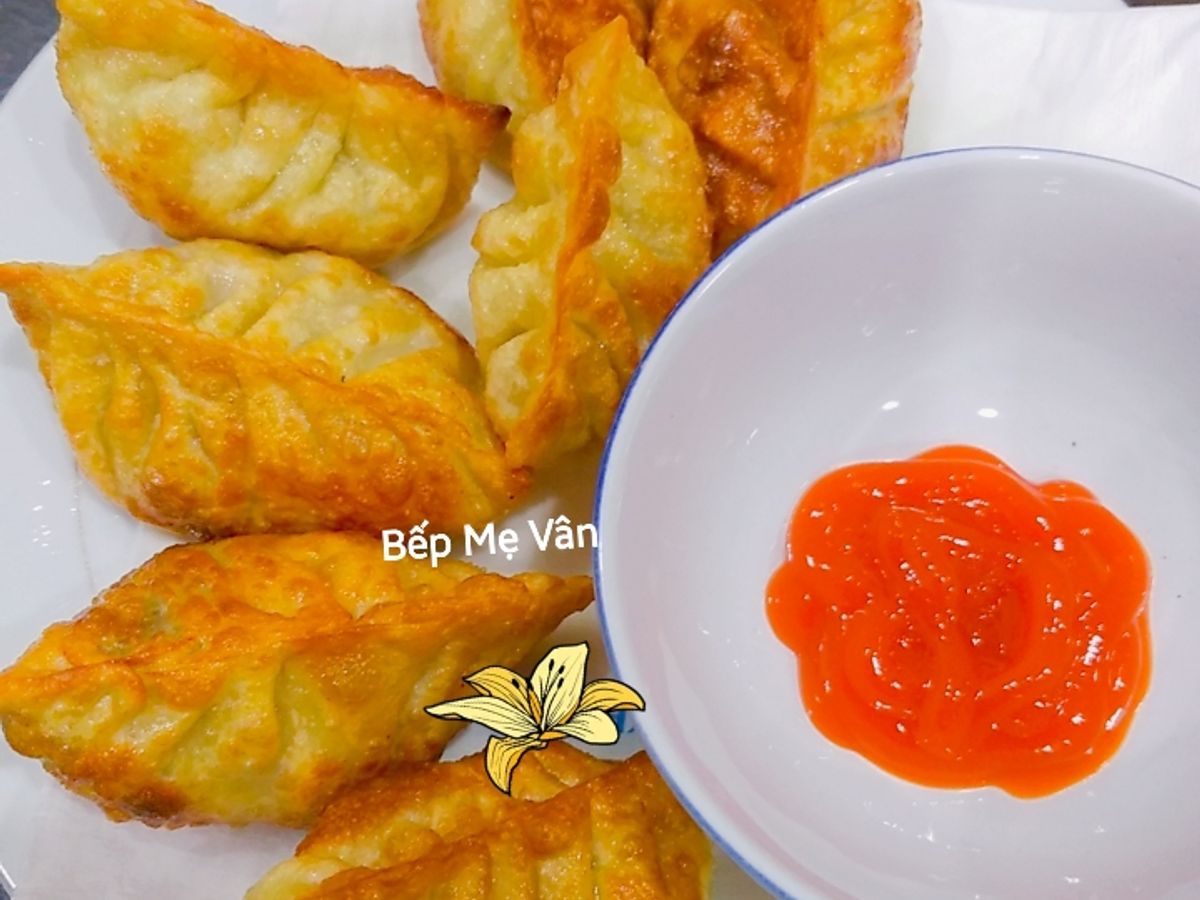Bánh Mandu Chiên Giòn Nhân Tôm Thịt