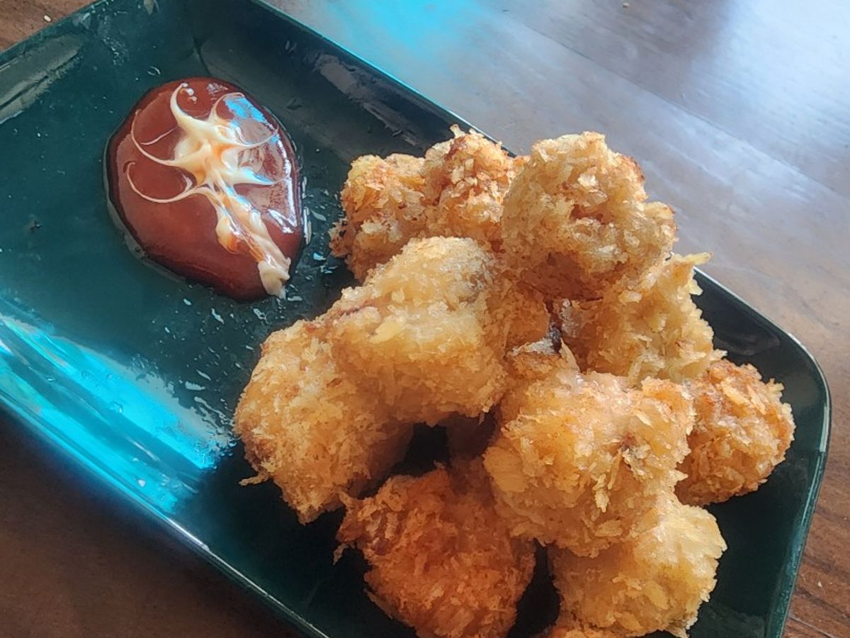 Chả tôm mực viên chiên xù