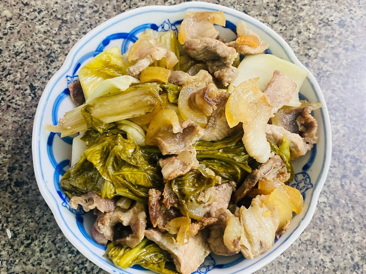 Thịt Heo Rừng Xào Cải Chua