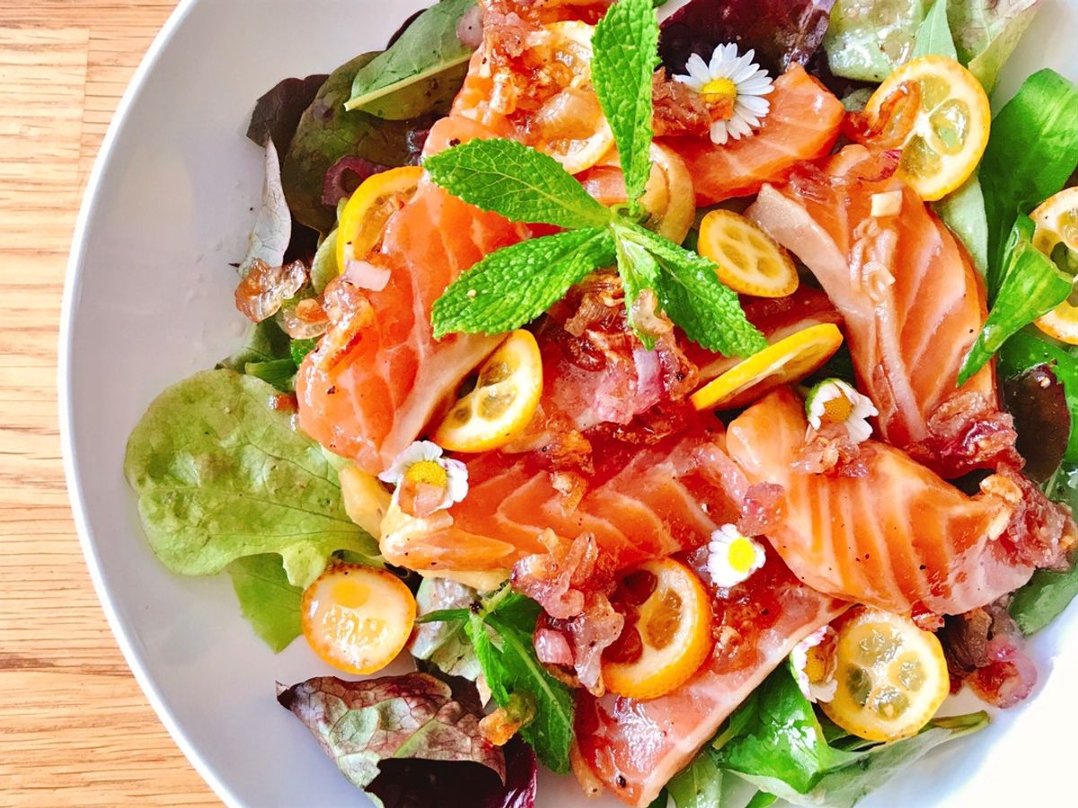 Salad Cá Hồi Ngâm Tương Sốt Dầu Dấm