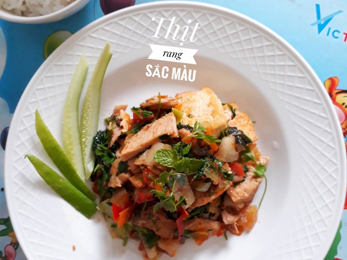 Thịt xào đậu hũ sắc màu