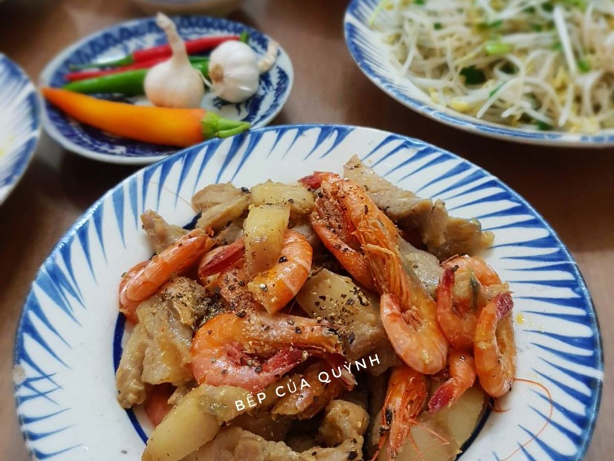 Tôm (sắt) rang thịt