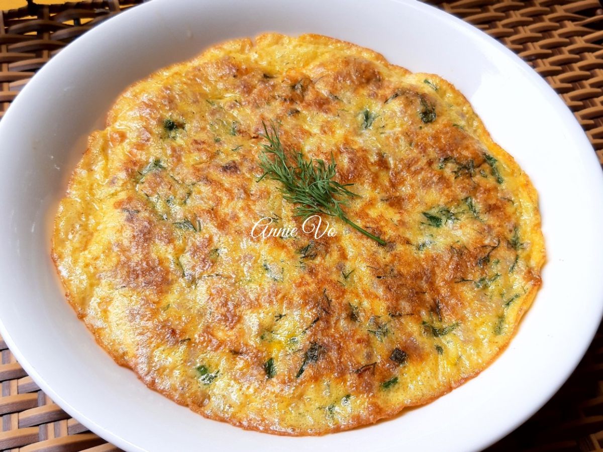 Trứng chiên thịt xay thì là