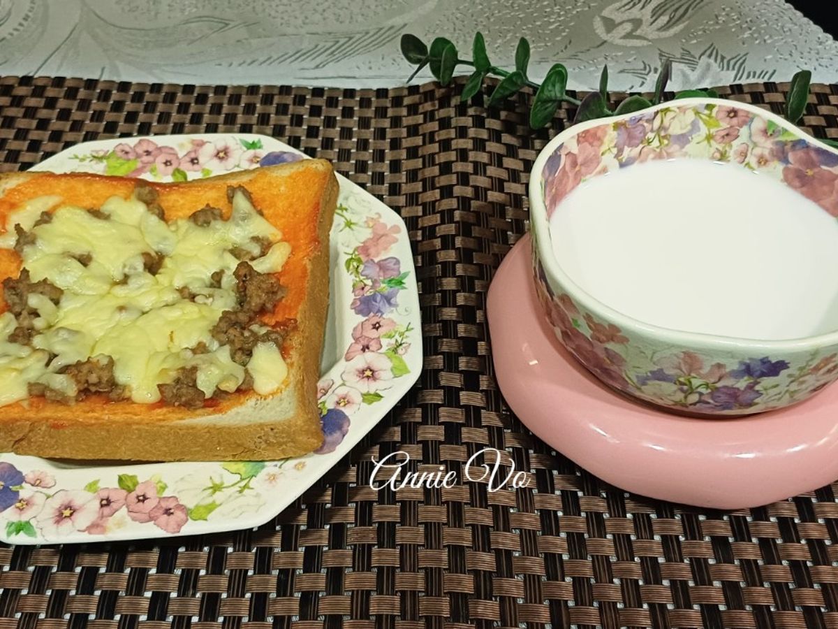 Bánh sandwich nướng bò phô mai