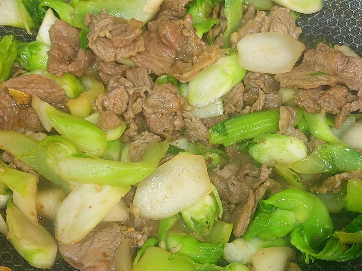 Cải mầm đá xào thịt bò