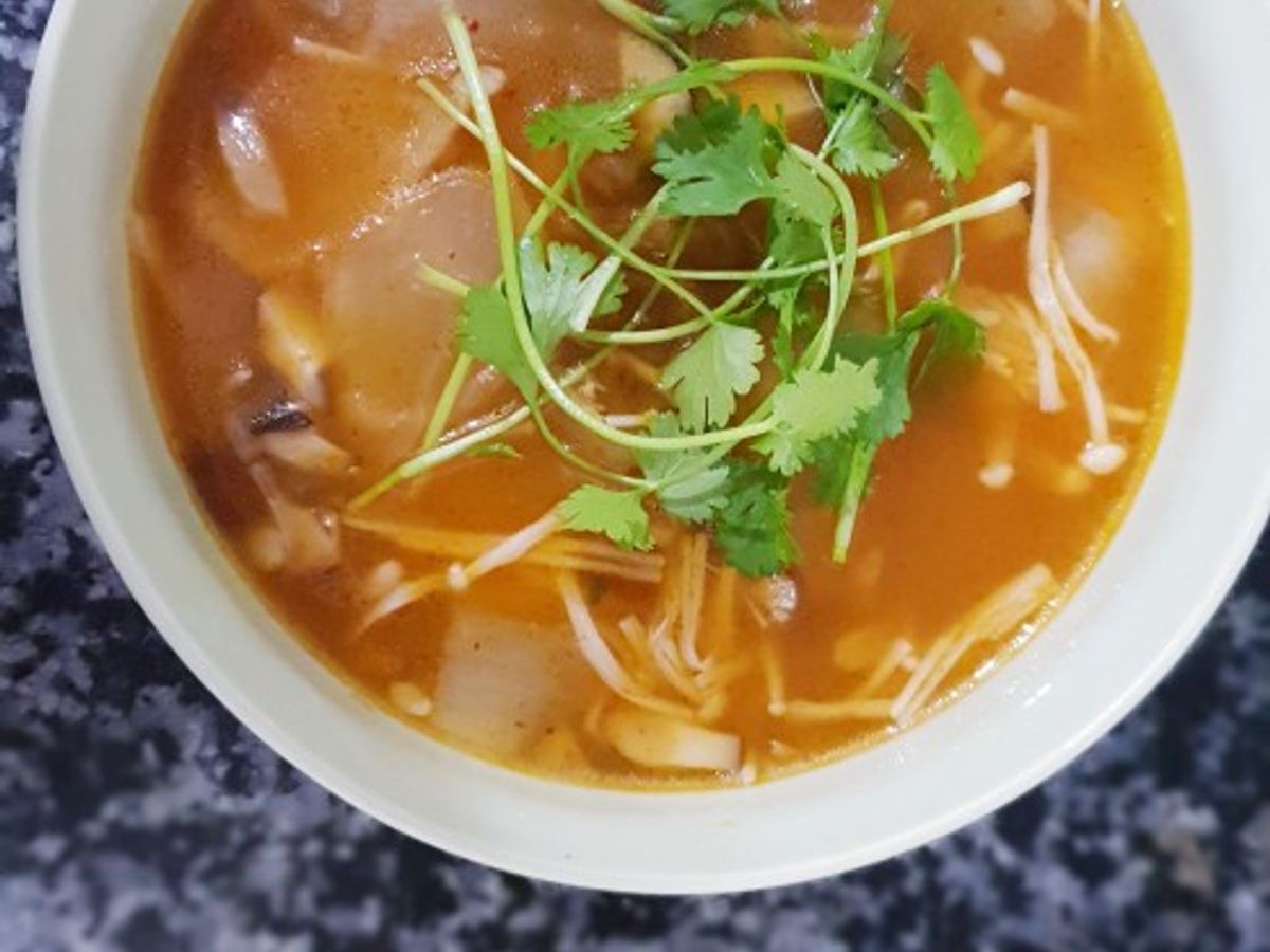 Canh kim chi nấm chay