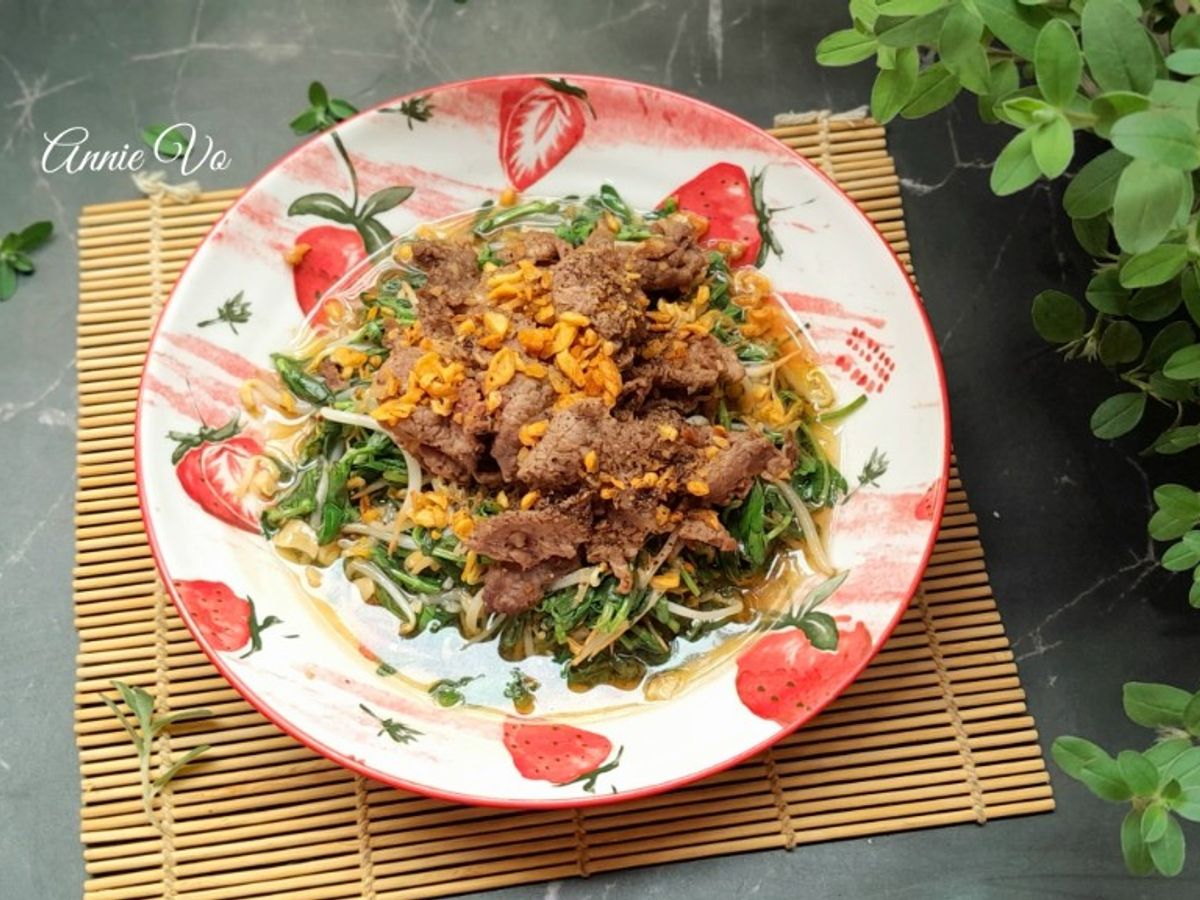 Bò xào giá và rau đắng
