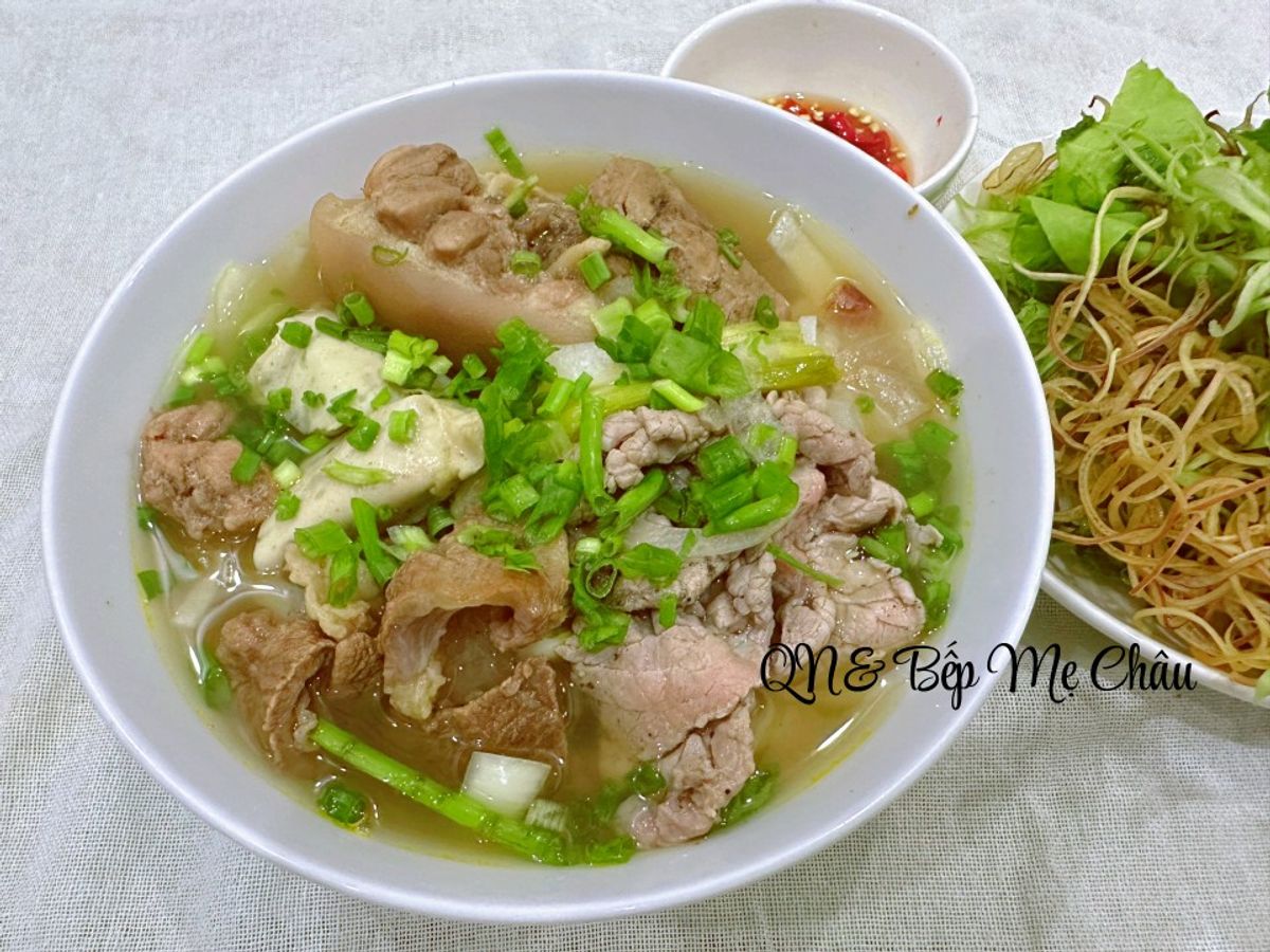 Bún bò huế