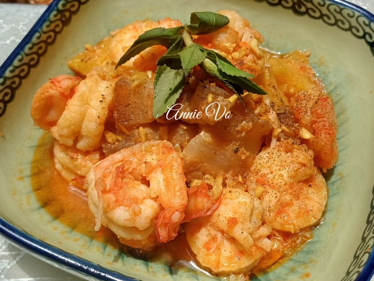 Tôm thịt kho thơm chua ngọt hấp dẫn