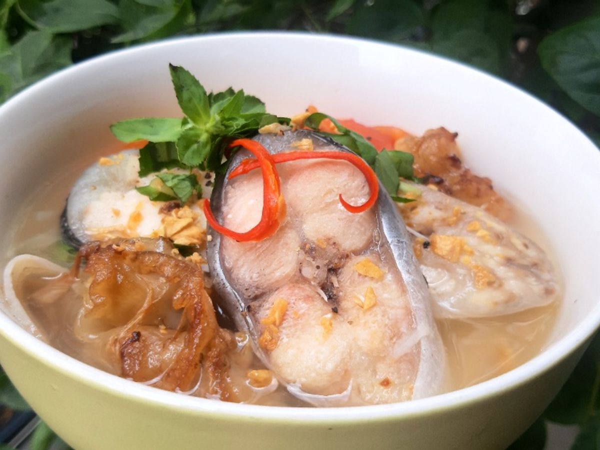 Canh măng cá và lòng cá