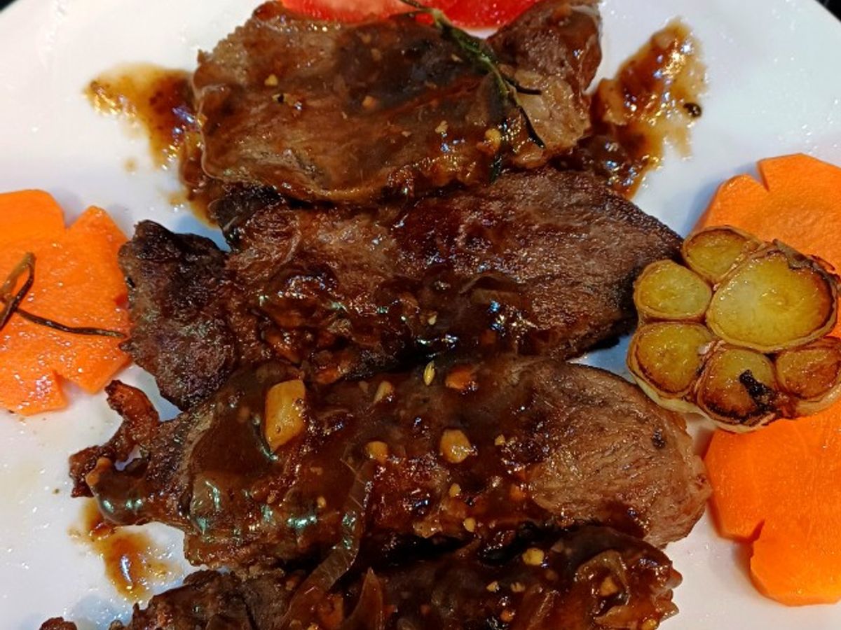Bít tết bò aukobe
