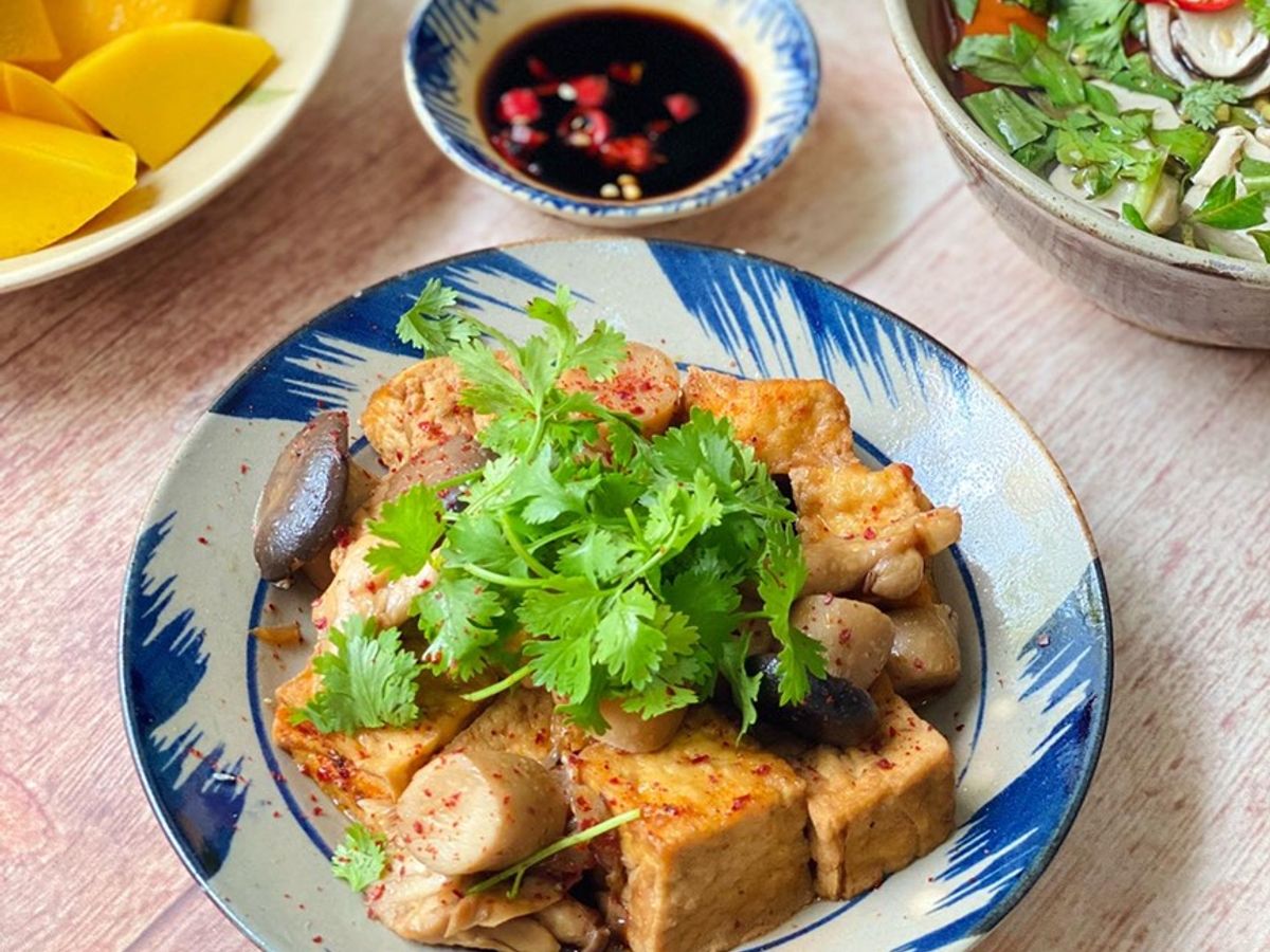 Đậu Hũ Kho Nấm Đùi Gà