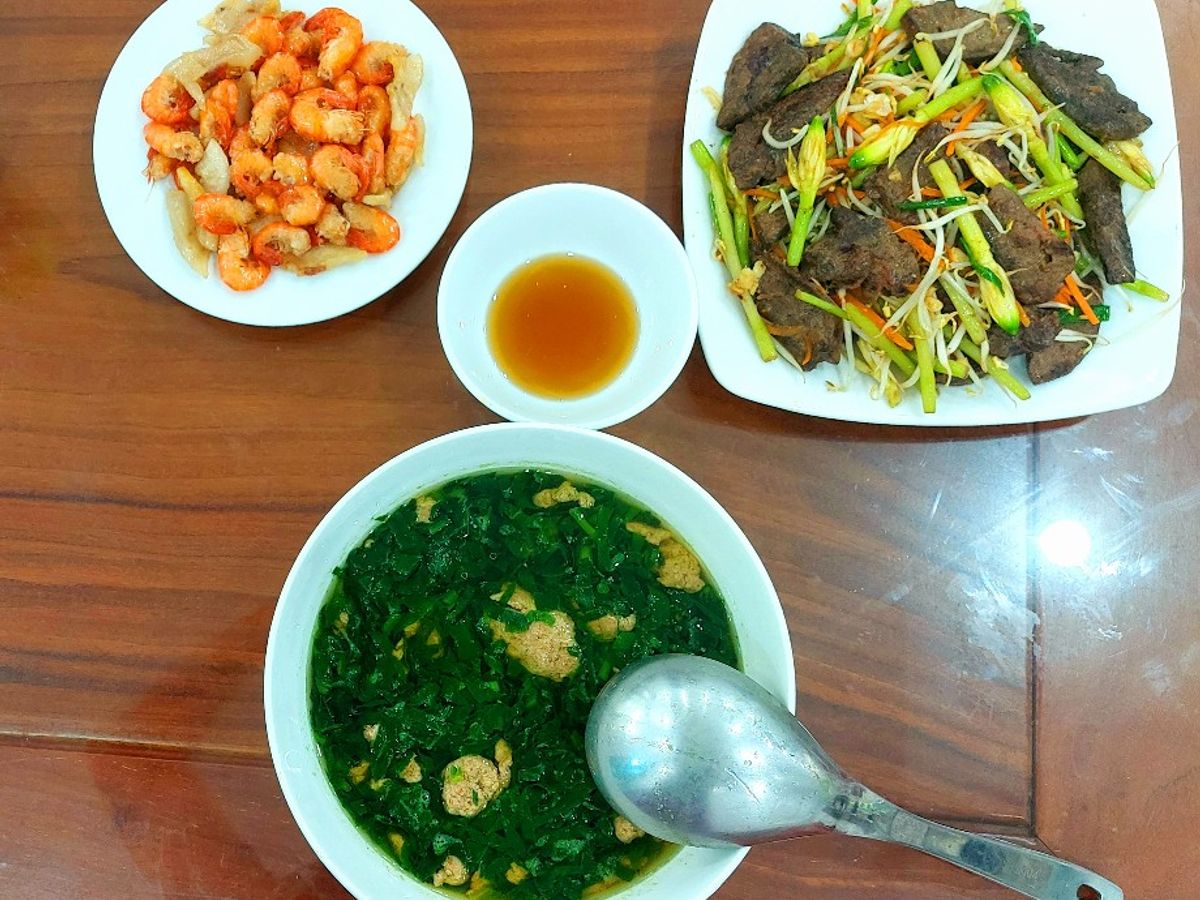 Mâm cơm gia đình #16
