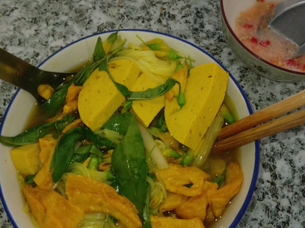 Bún cá nghệ chay