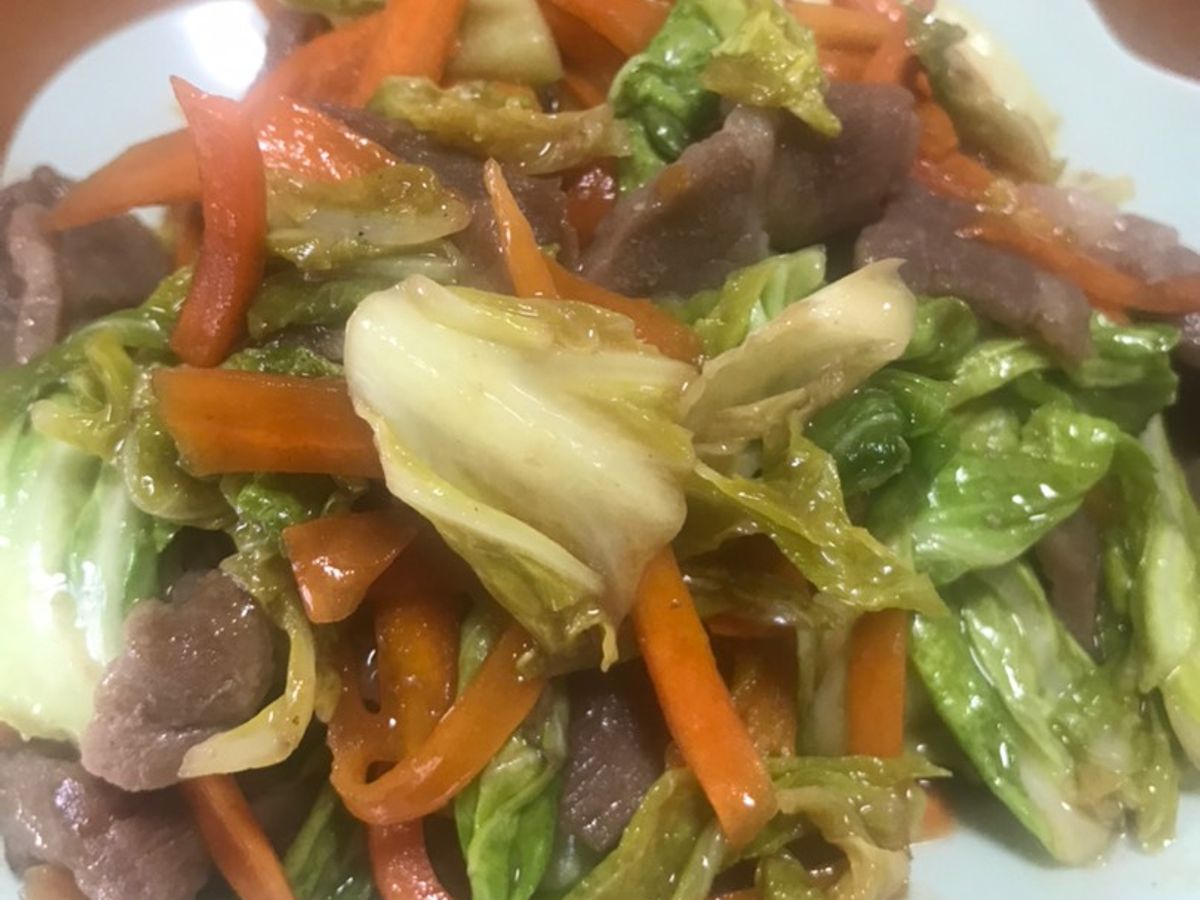 Bắp Cải xào Cà Rốt Thịt lợn