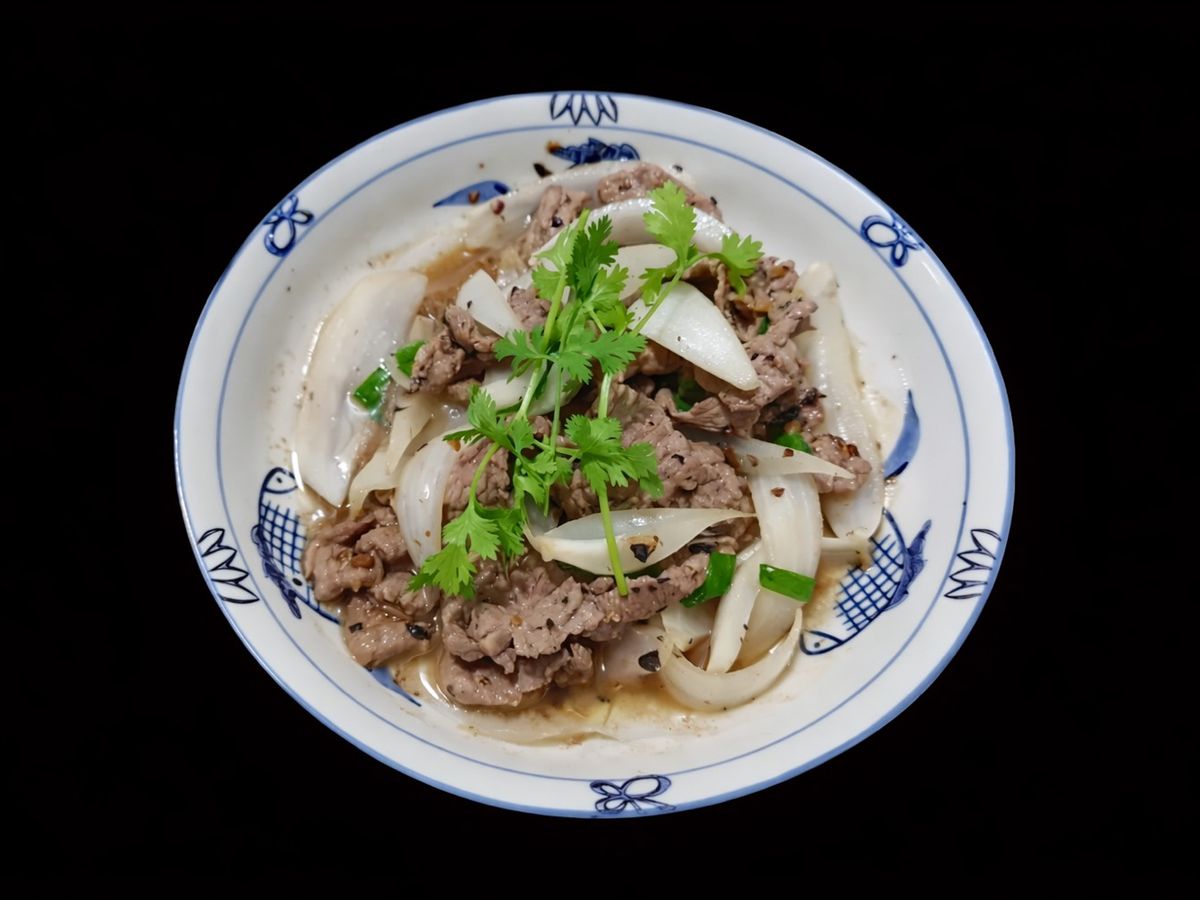 SP.0689 - Bò Xào Tàu Xì Củ Hành