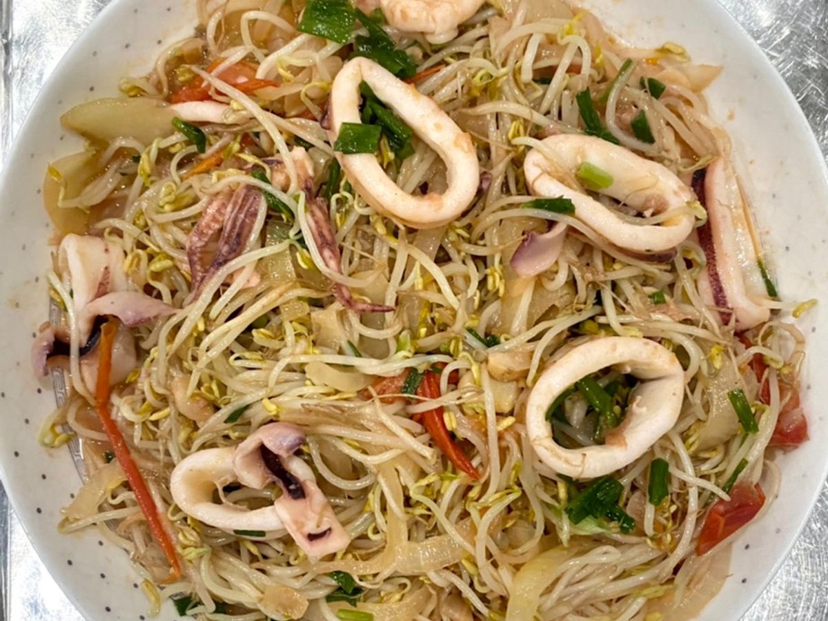 Mực xào hành giá
