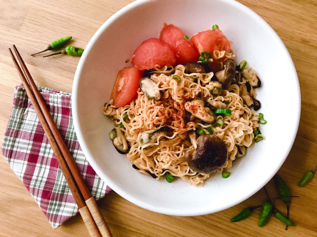 Mì Gói Trộn Thịt Trai (Vẹm Xanh) & Nấm Hương Tươi