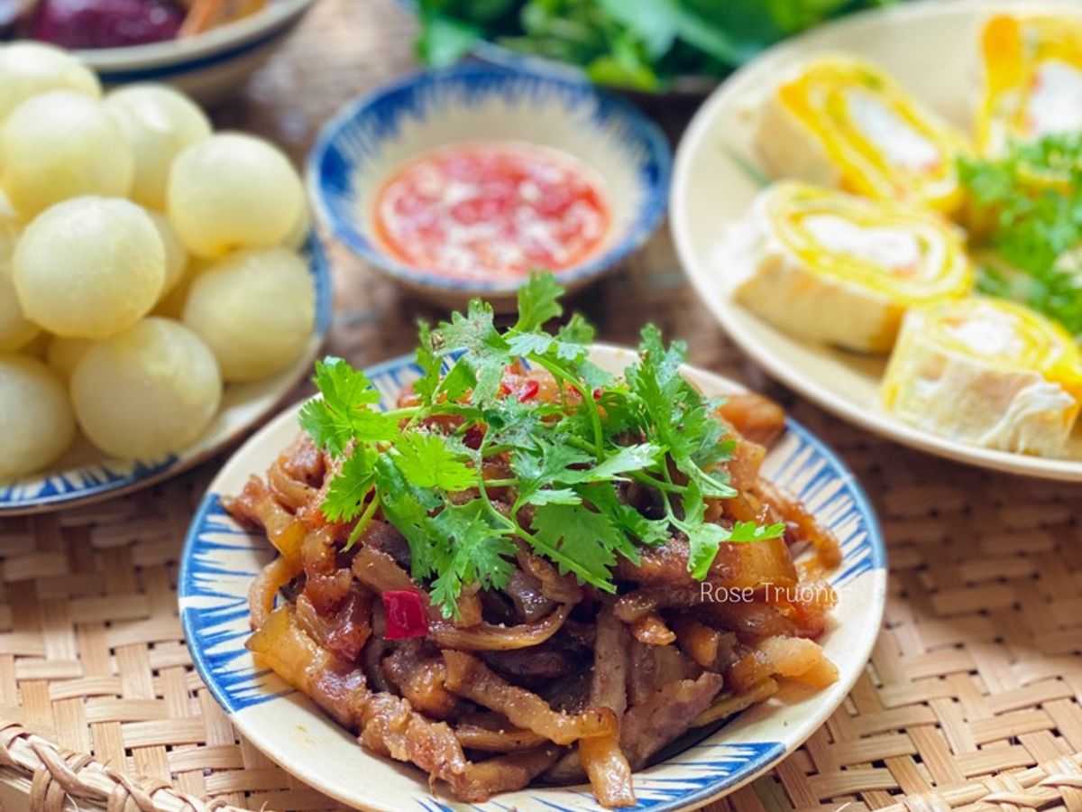 Thịt Kho Củ Cải Khô