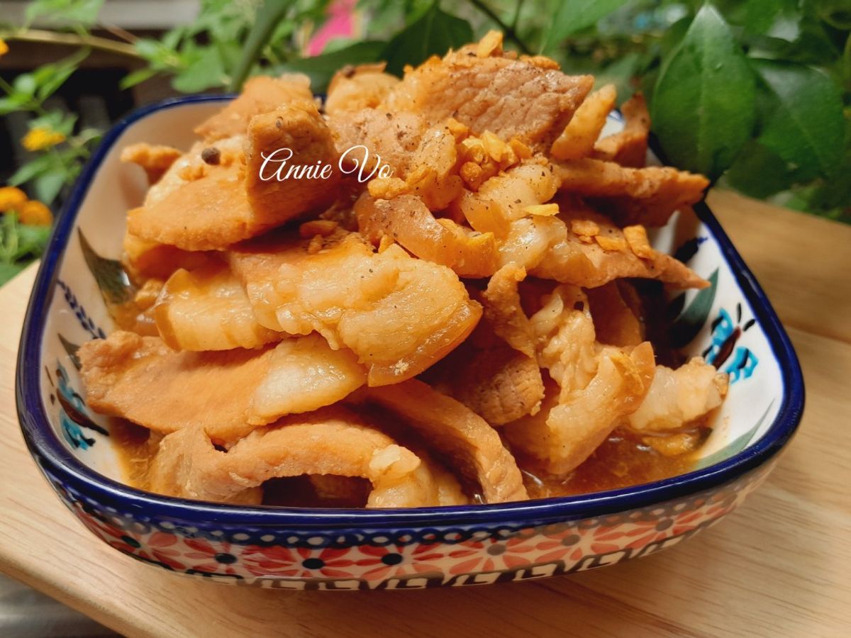 Thịt vai heo rang mặn ngọt