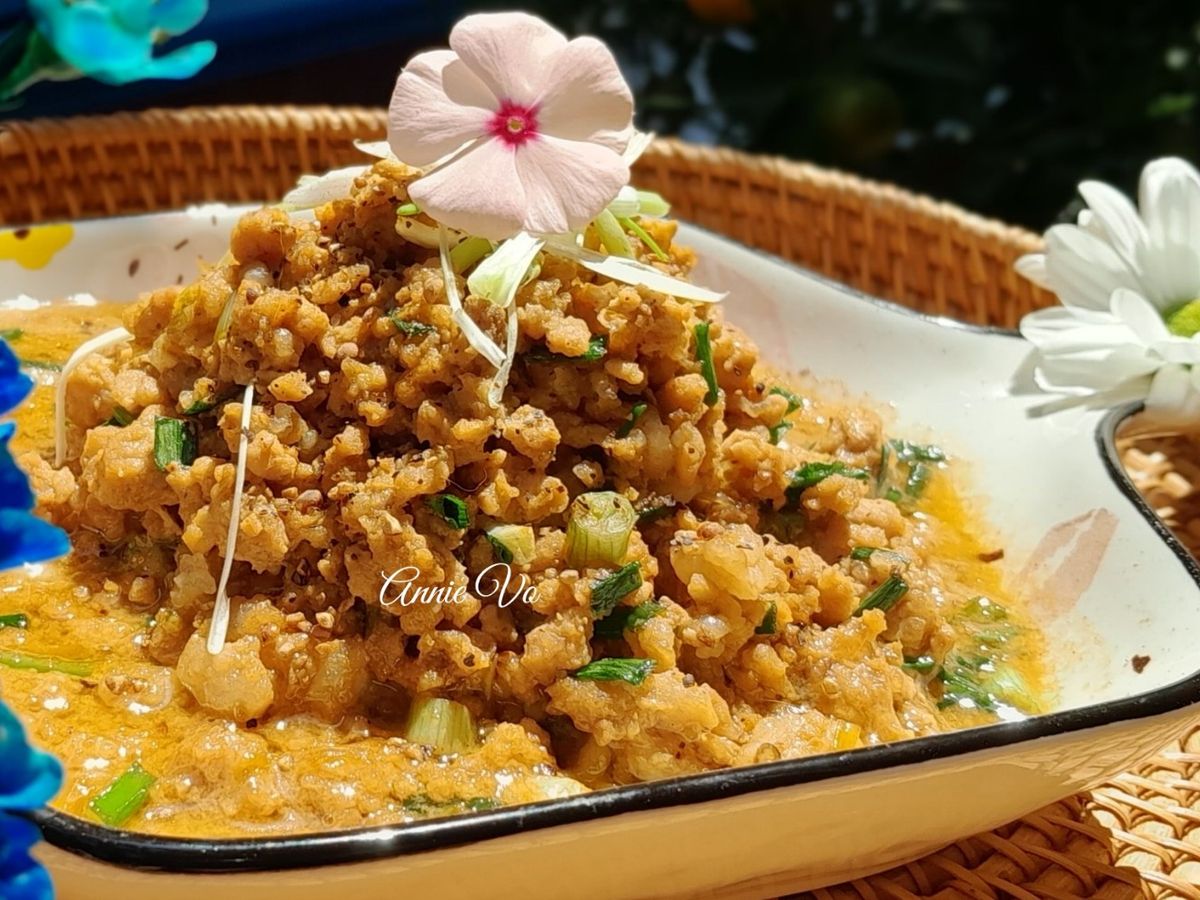 Thịt xay rang hành lá