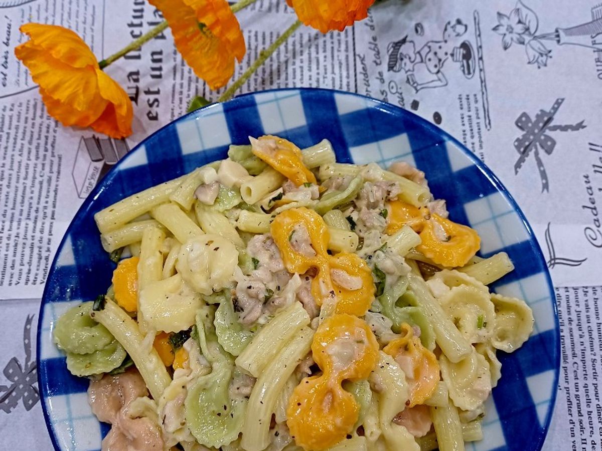 Nui sốt, thịt băm, kem tươi, phô mai