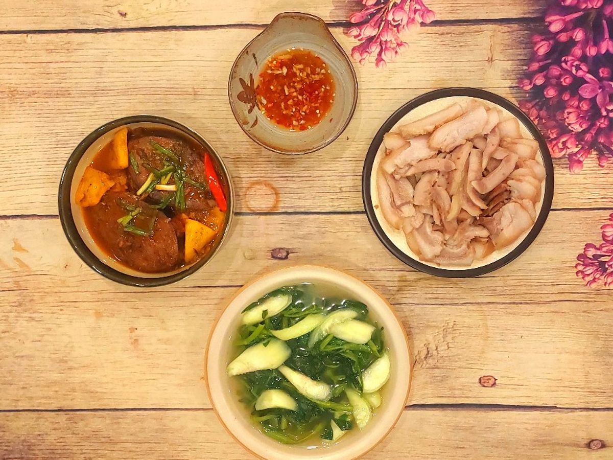 Mâm cơm gia đình #15