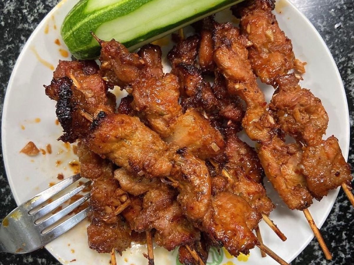 Thịt mè xiên que nướng NCKD