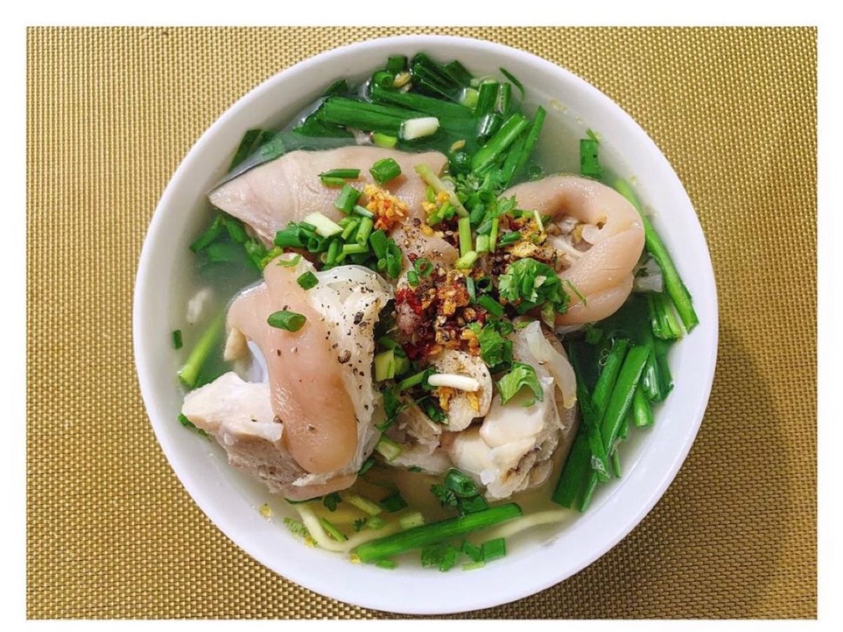 Mì, hủ tiếu giò heo