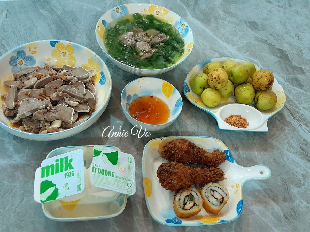 Cơm nhà ngày mưa bão