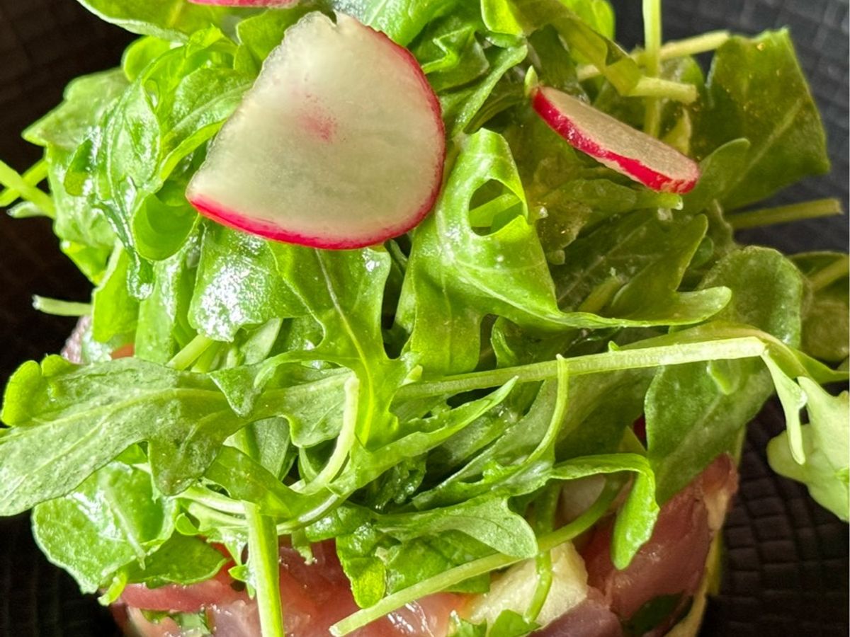Salad Cải Rocket & Tartar Cá Ngừ