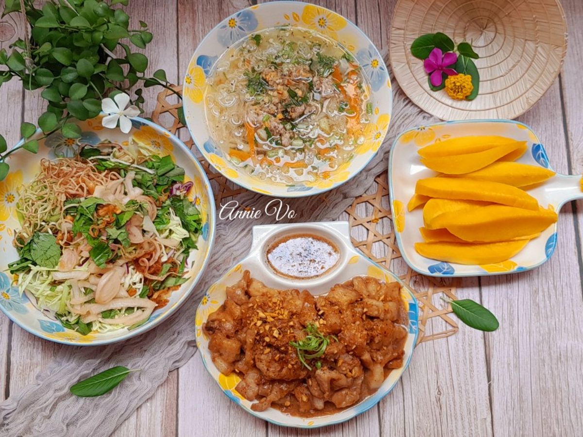 Bữa cơm nhiều rau quả